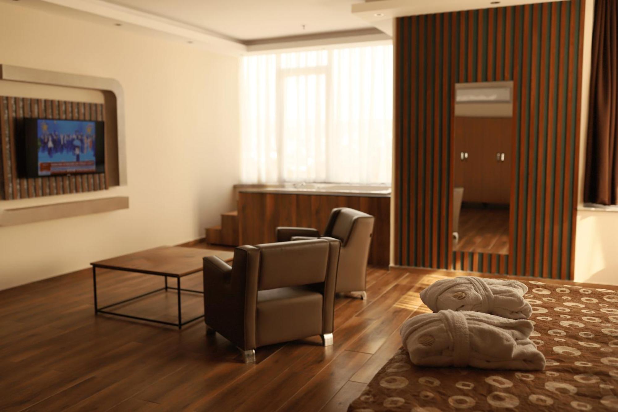 Emin Kocak Termal & Spa - Convention Center 内夫谢希尔 外观 照片